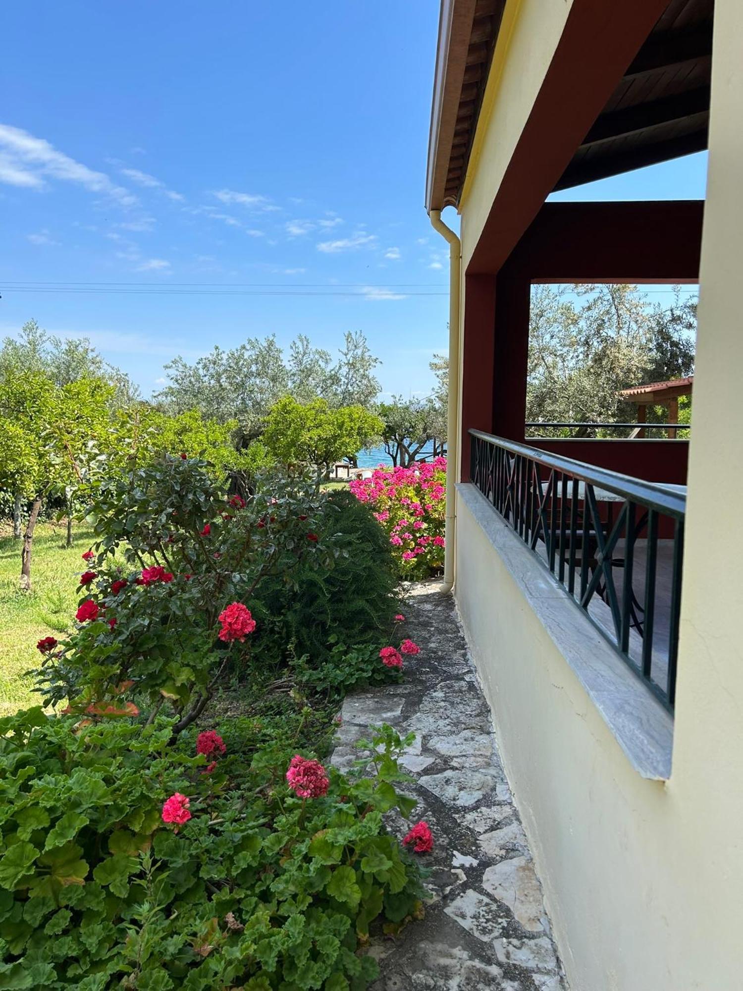 Magda Hotel Apartments Epidaurus ภายนอก รูปภาพ