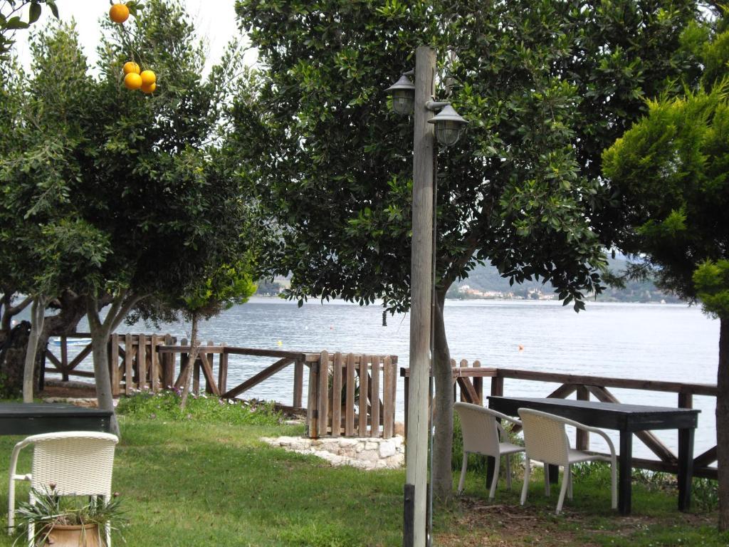 Magda Hotel Apartments Epidaurus ภายนอก รูปภาพ