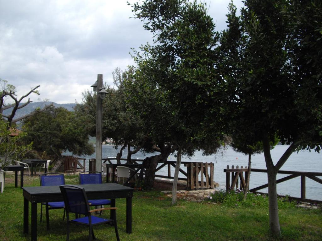 Magda Hotel Apartments Epidaurus ภายนอก รูปภาพ