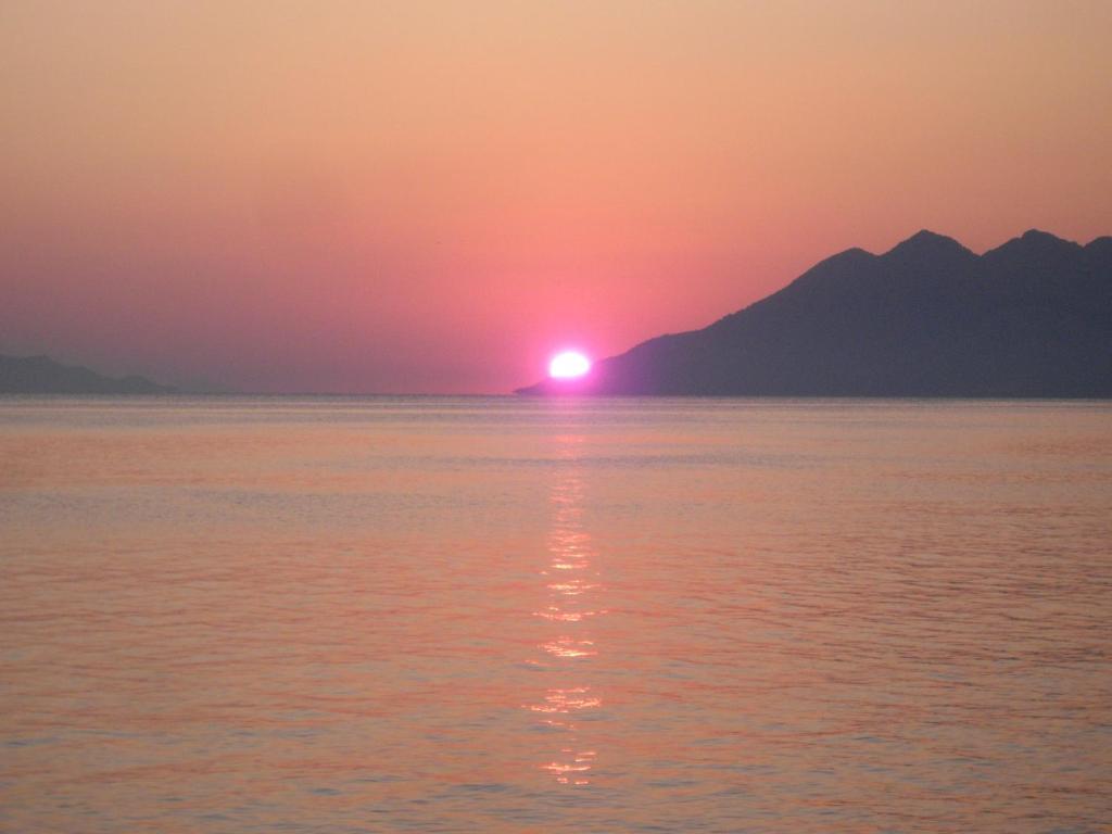 Magda Hotel Apartments Epidaurus ภายนอก รูปภาพ